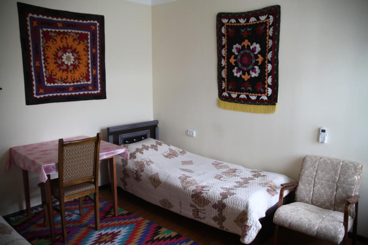 Art Guest House Usto بخارى المظهر الخارجي الصورة